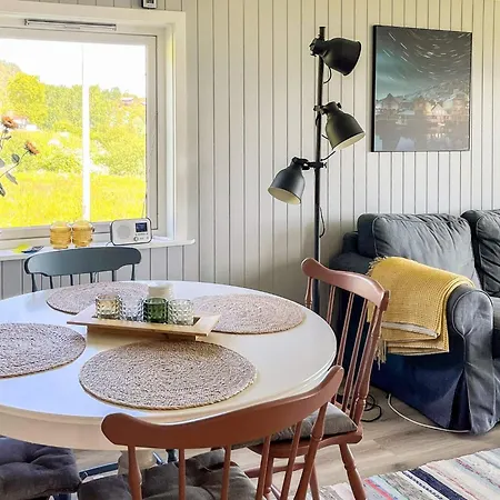Feriehus 4 Person In Alsvag, Cleaning Included *