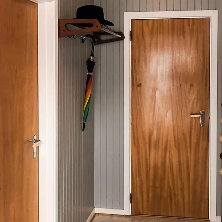 Feriehus 4 Person In Alsvag, Cleaning Included Alsvåg