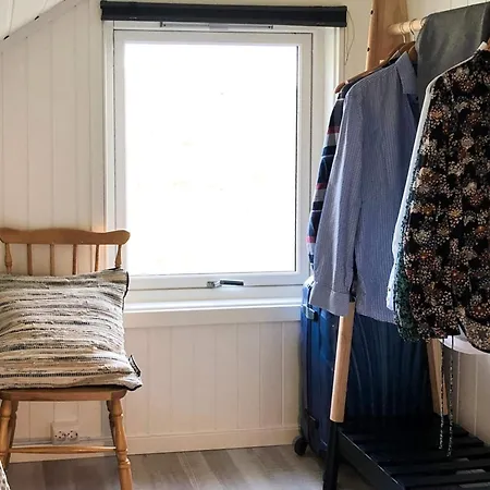 4 Person In Alsvag, Cleaning Included Feriehus *