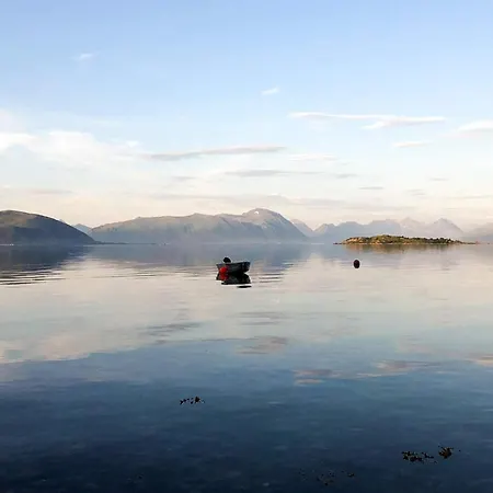 4 Person In Alsvag, Cleaning Included * Alsvåg