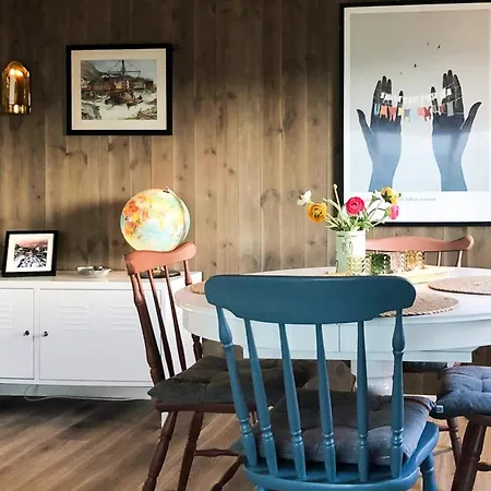 4 Person In Alsvag, Cleaning Included Feriehus Alsvåg